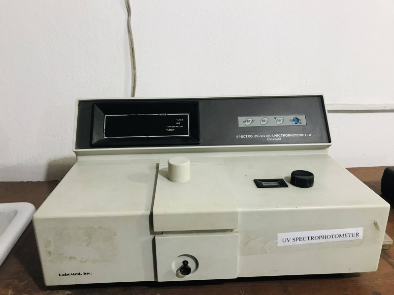 UV-Vis Spectrophotometer