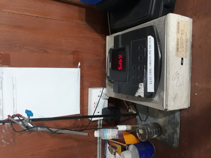 pH meter