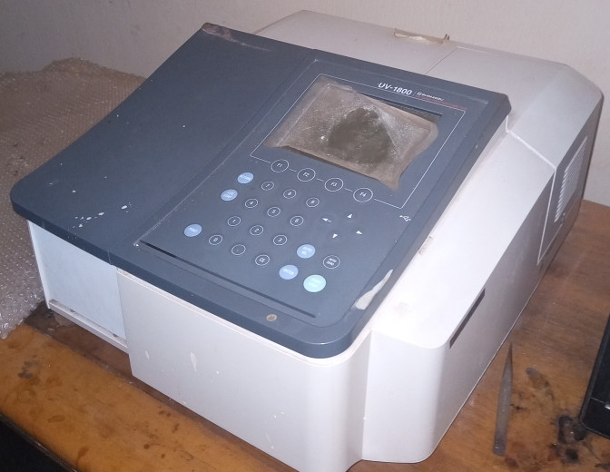 UV-Visible Spectrophotometer